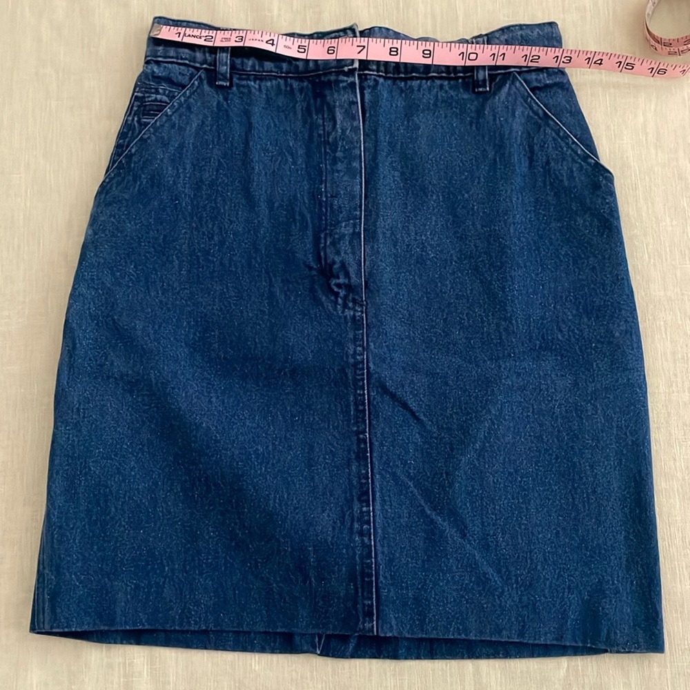 Made In Italy “Les Copains” True Denim 100% Cotton Skirt above the knee, Size 4.